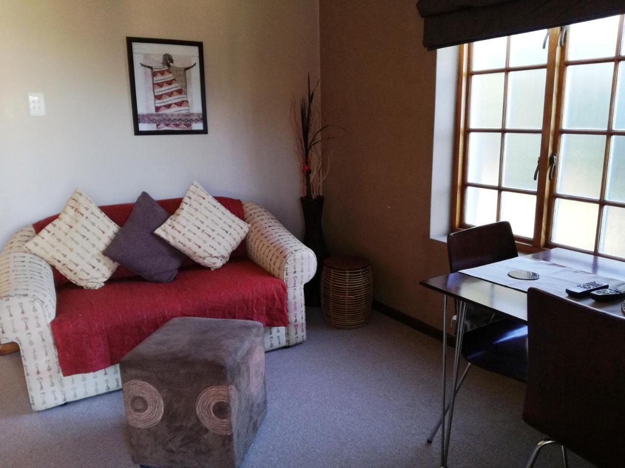 Cape Flame Guest House بورت اليزابيث المظهر الخارجي الصورة