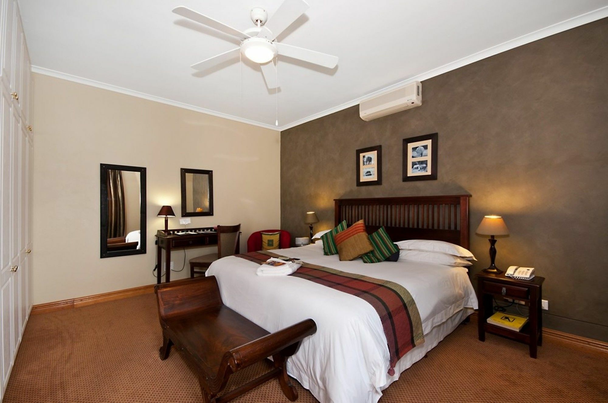Cape Flame Guest House بورت اليزابيث المظهر الخارجي الصورة